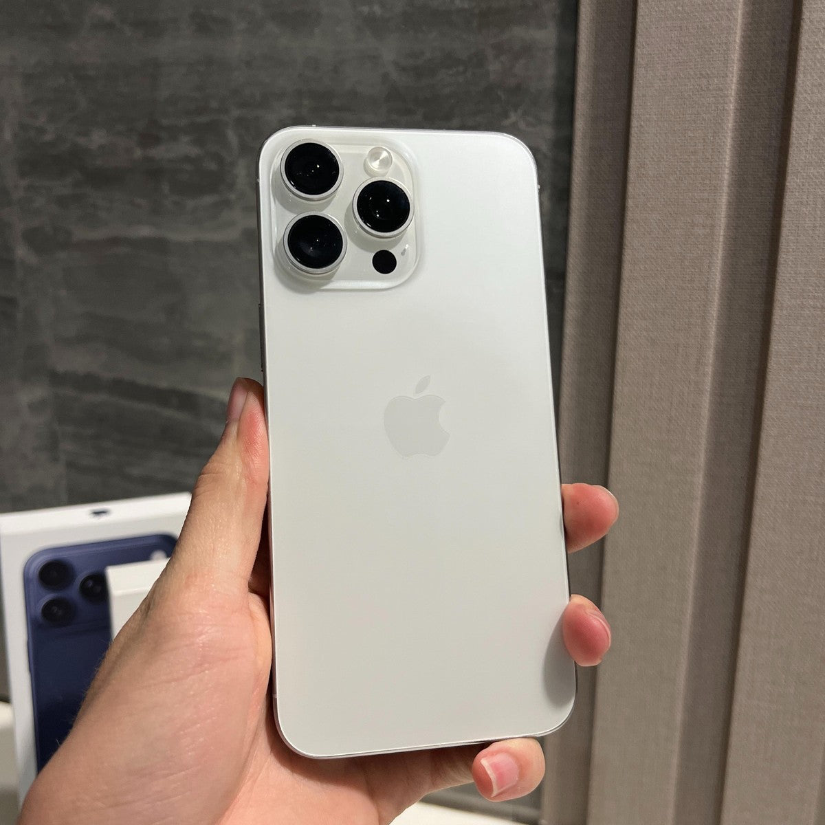 iPhone 15 Pro Max Plata 256GB